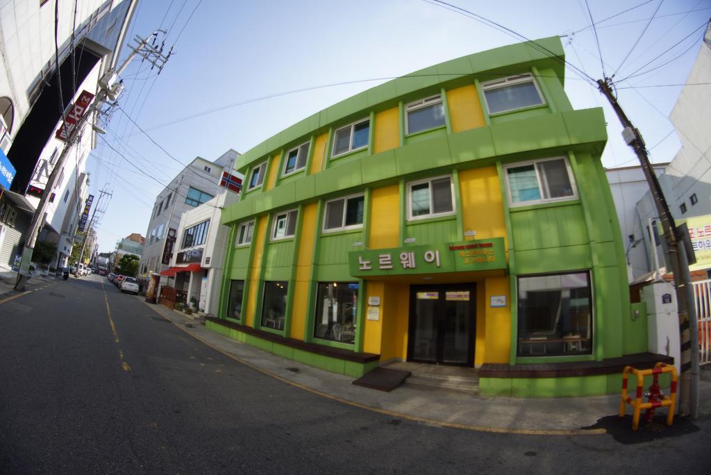 Mokpo Norway Guesthouse Exteriör bild